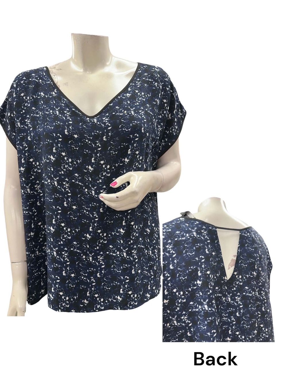 Michel Studio Navy Floral V-Neck Blouse Size 2X